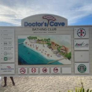 Doctor's Cave Beach