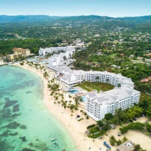 VibraGem Tours Airport Transfer to Riu Ocho Rios in Jamaica