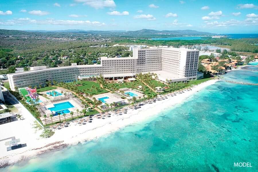 VibraGem Tours Airport Transfer to Riu Palace Aquarelle Jamaica